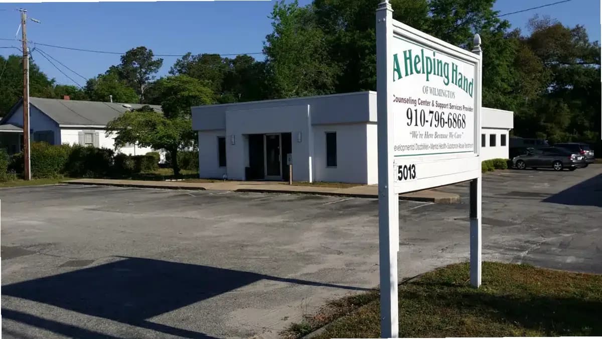 A Helping Hand of Wilmington — photo thumbnail 2