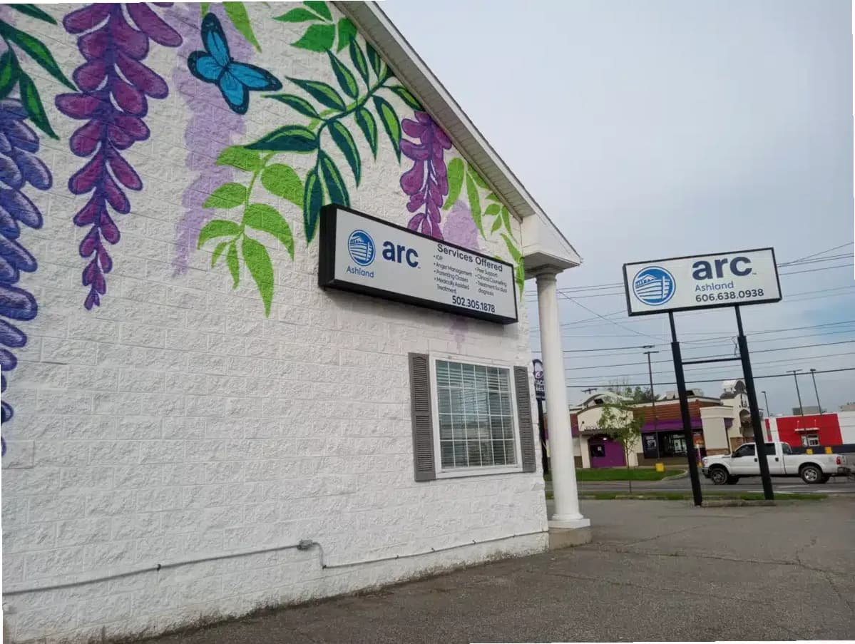 ARC — photo thumbnail 4