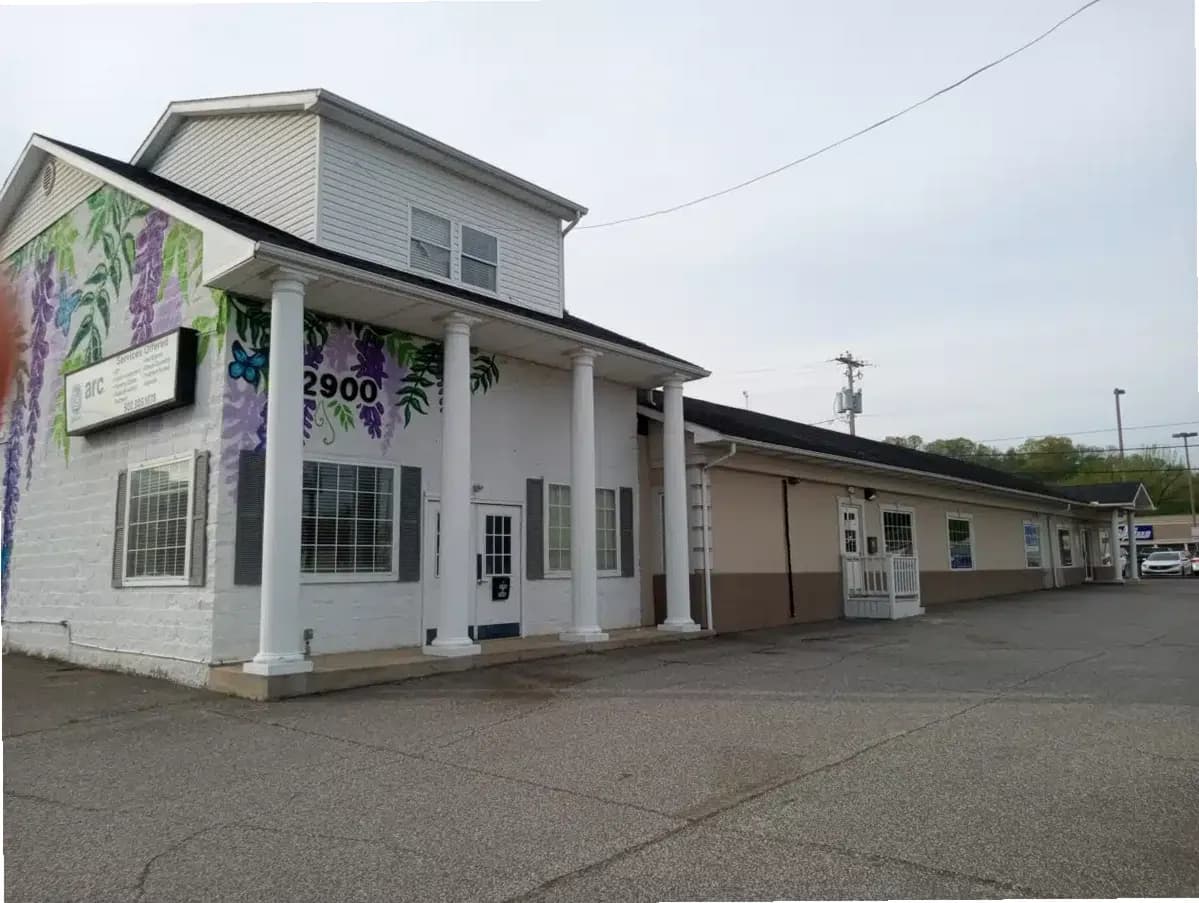 ARC — photo thumbnail 5