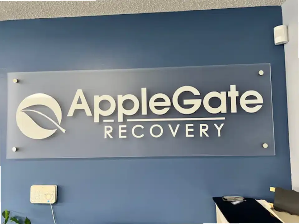 AppleGate Recovery — photo thumbnail 8