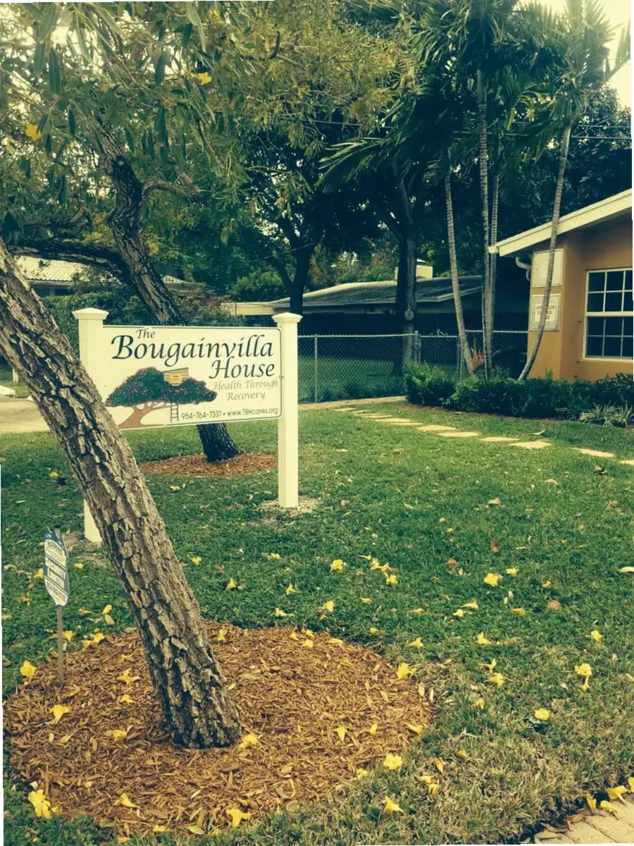 Bougainvilla House — photo thumbnail 7