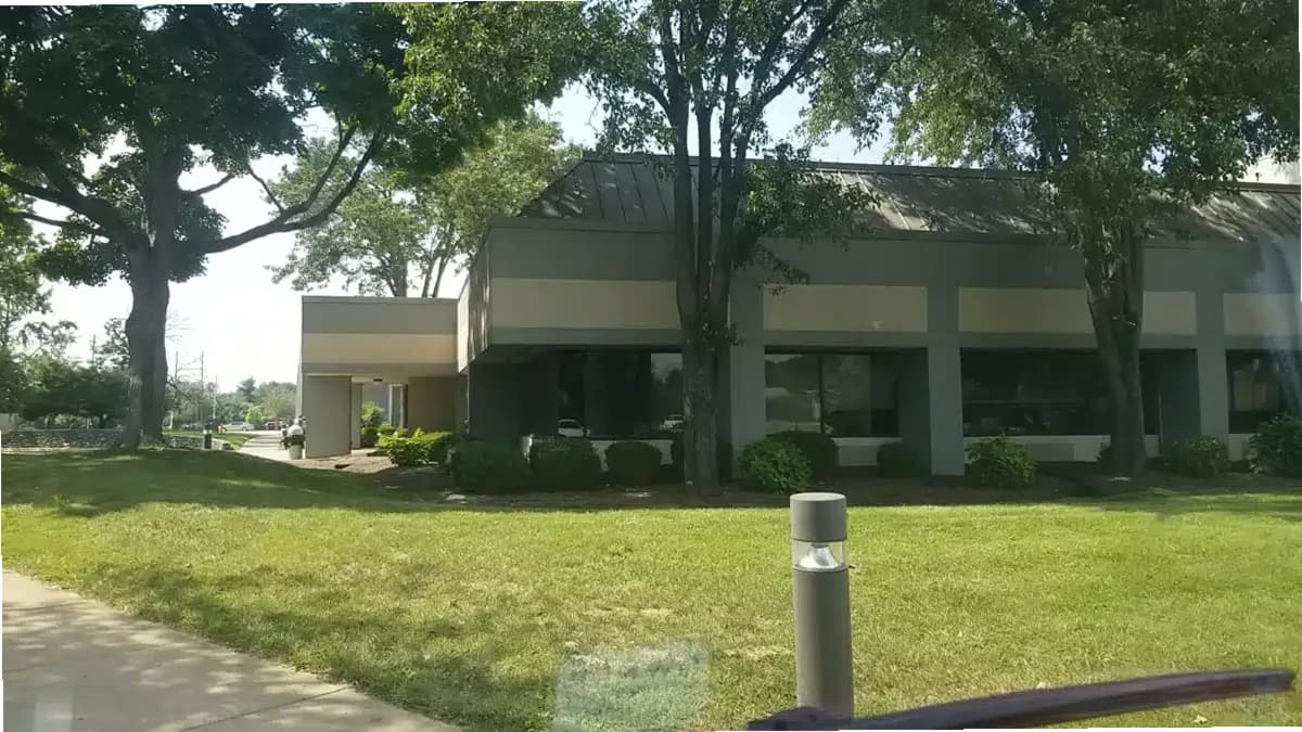 Brook Hospital — photo thumbnail 3