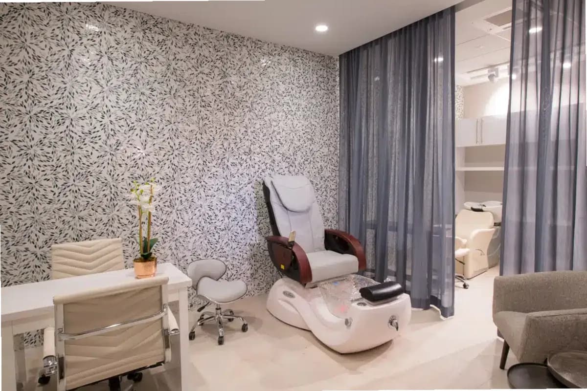 Caron of Florida — photo thumbnail 8