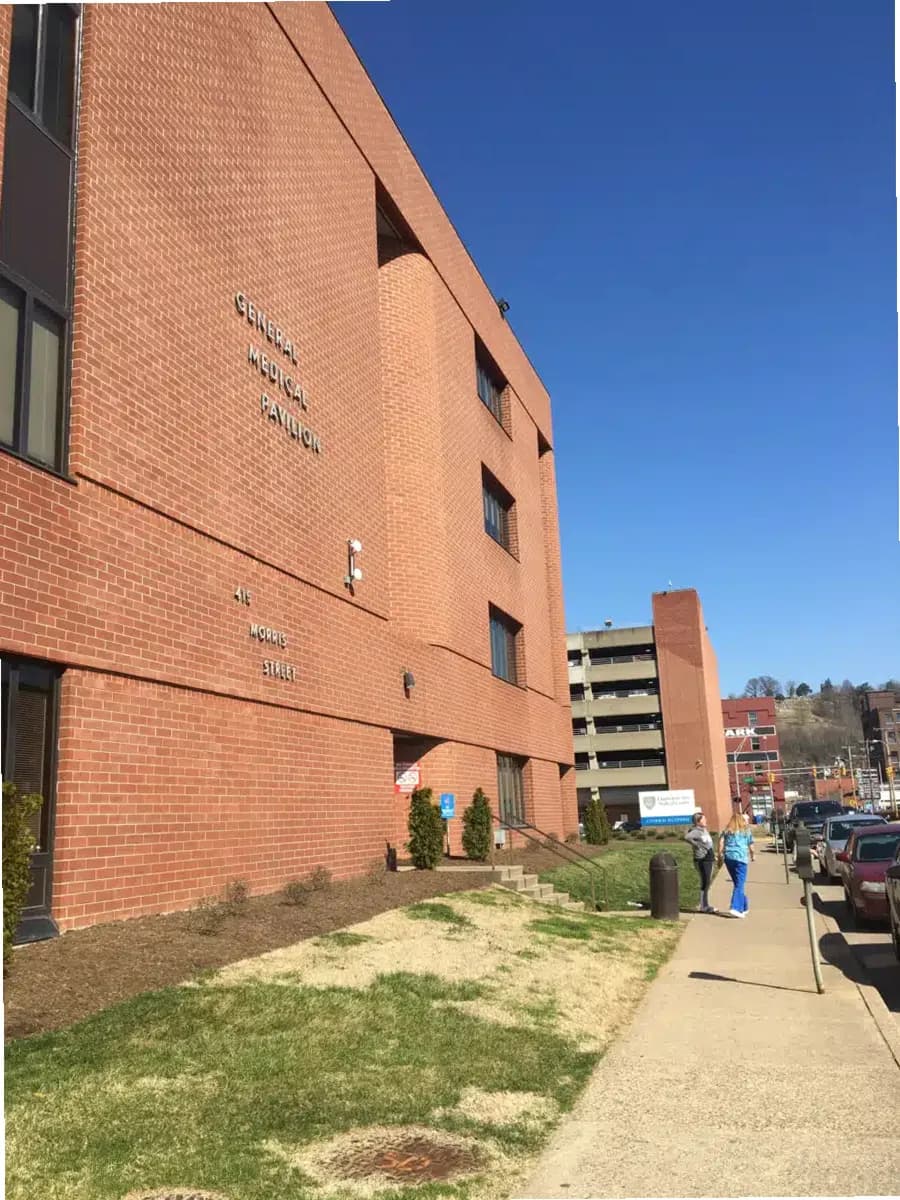 Charleston Area Medical Center — photo thumbnail 4