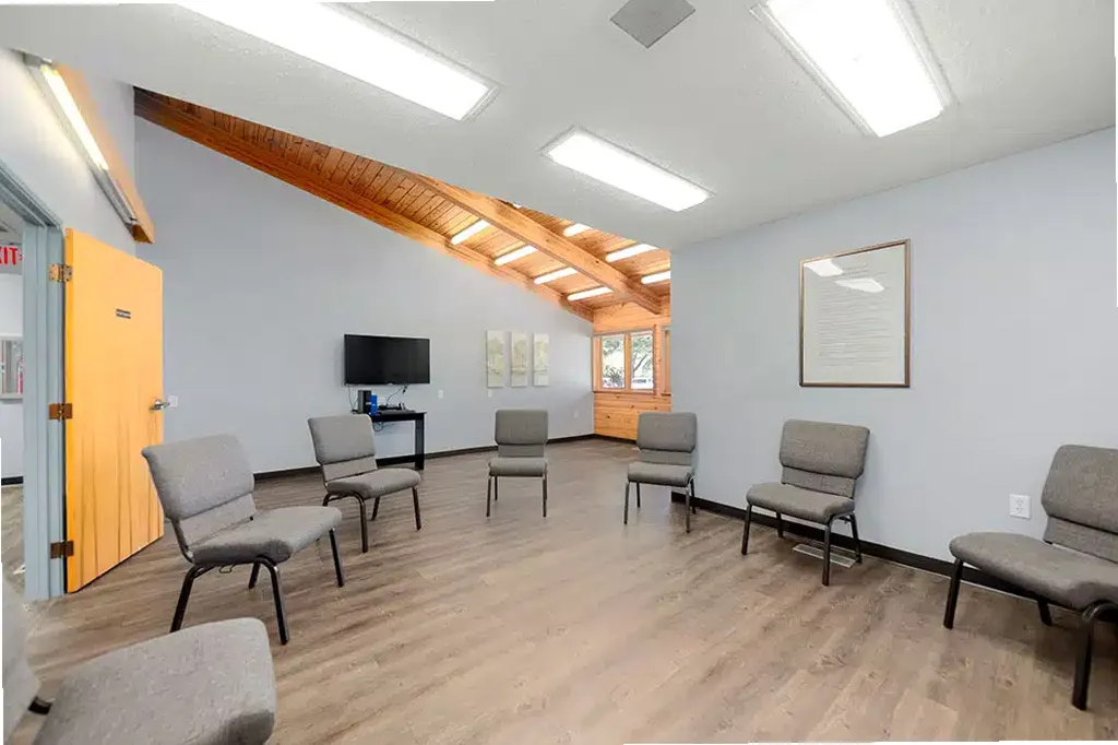 Crest View Recovery Center — photo thumbnail 2