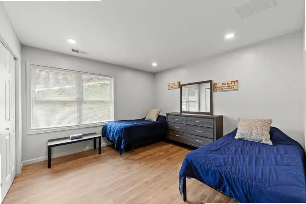 Crest View Recovery Center — photo thumbnail 3