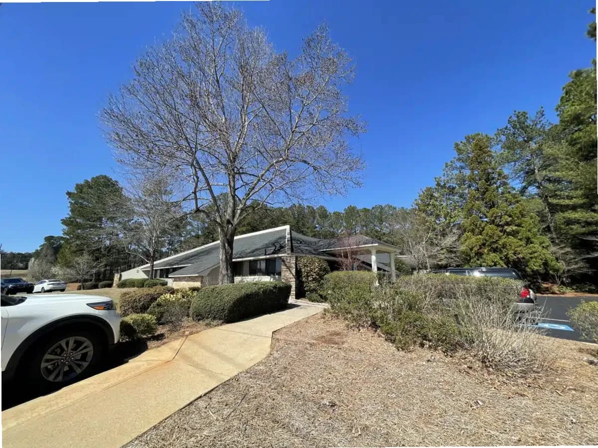 Detox and Treatment Center — photo thumbnail 8