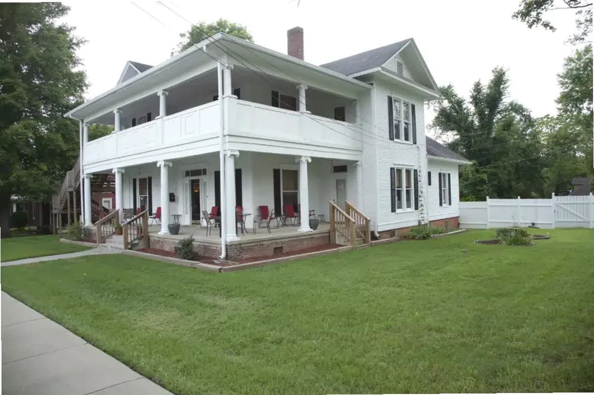 Freeman Recovery Center LLC — photo thumbnail 8