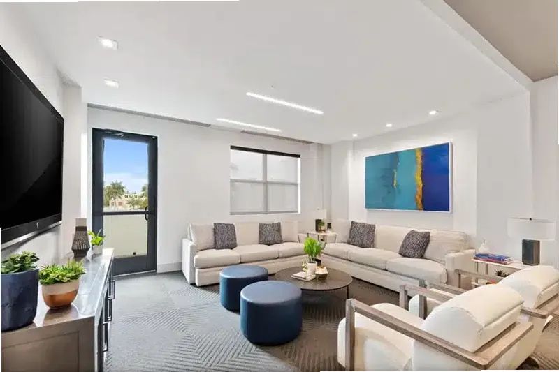 Immersion Recovery Center — photo thumbnail 10