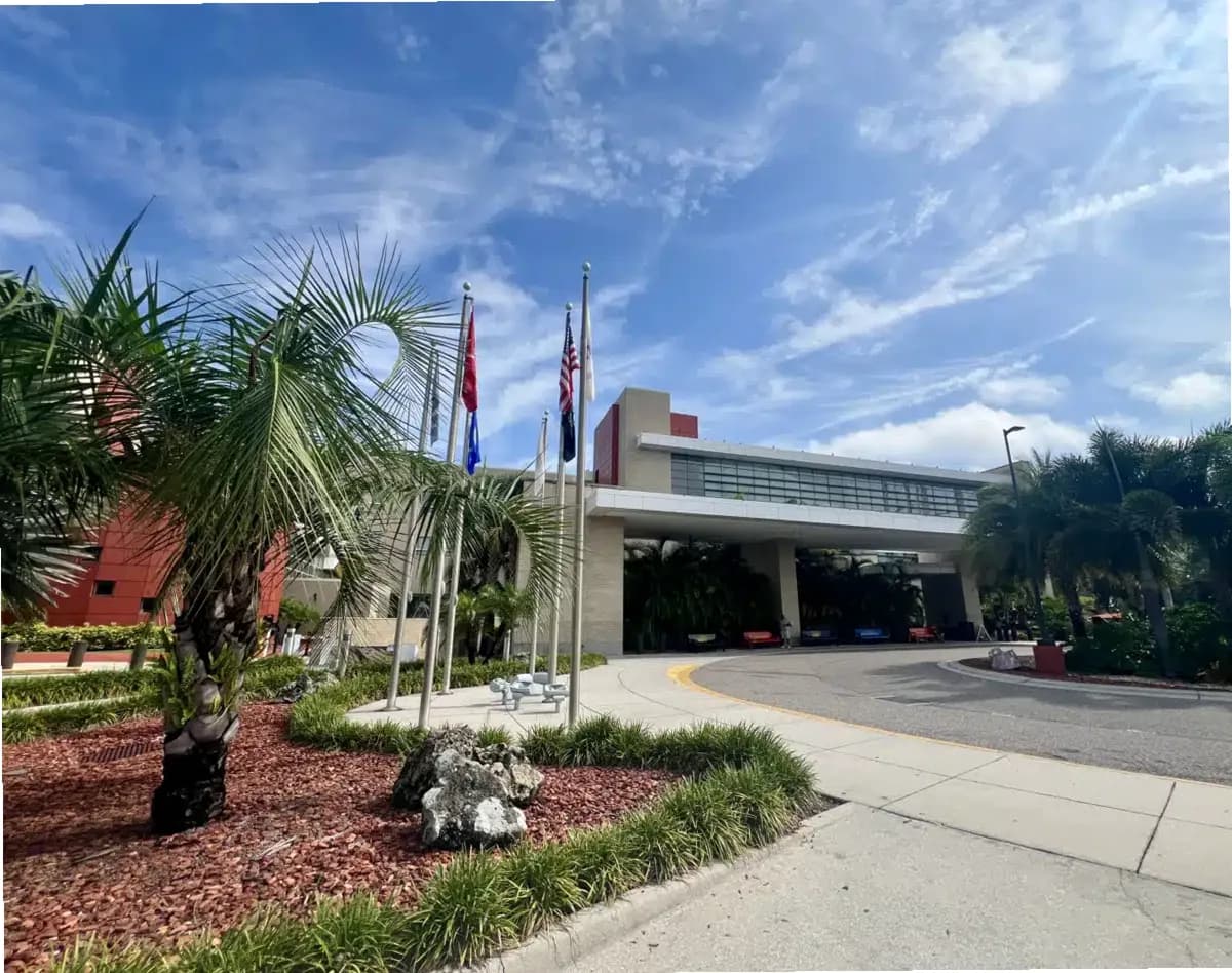 James A Haley Veterans Hospital — photo thumbnail 8