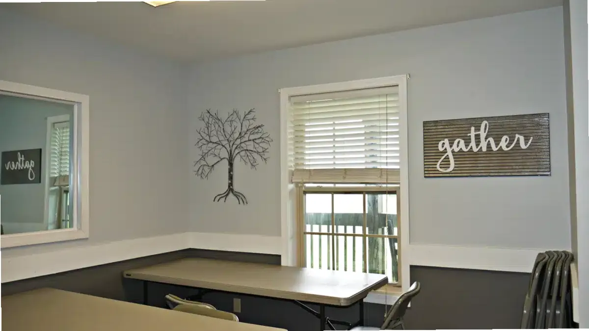 Lake Hills Oasis — photo thumbnail 6