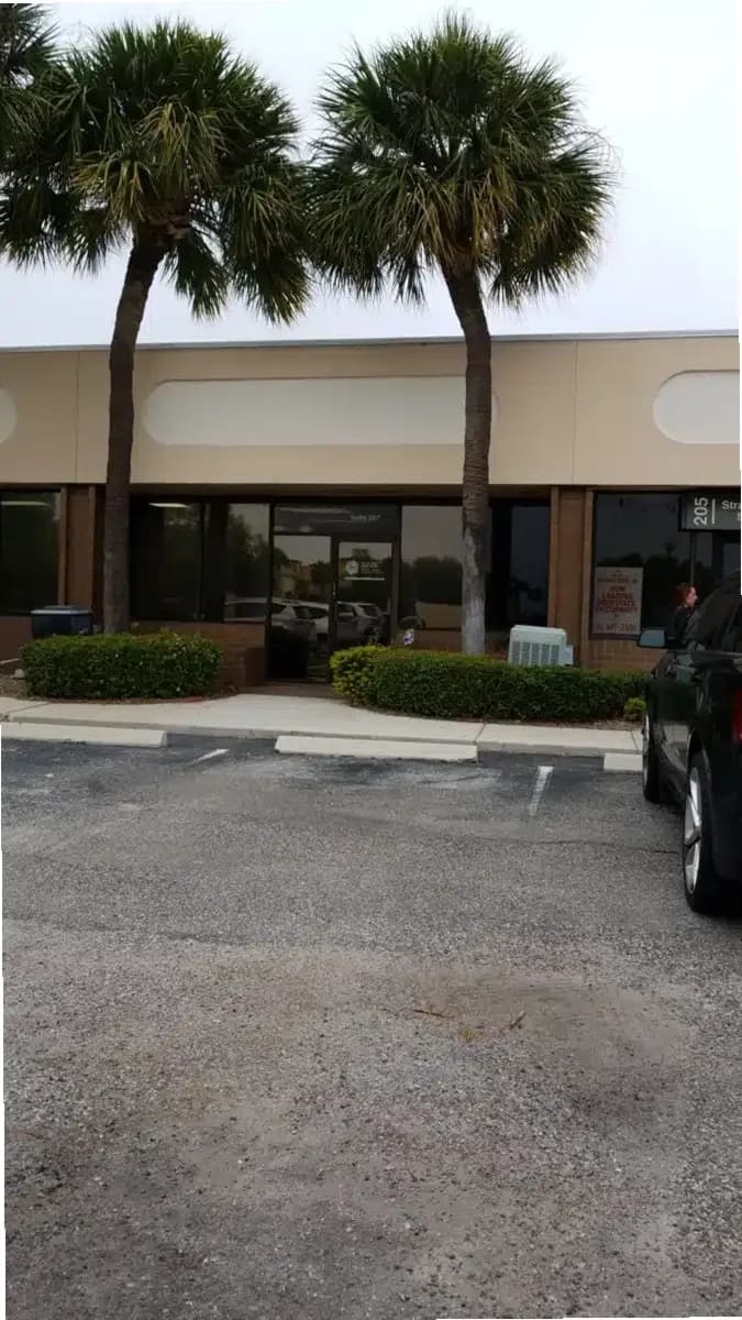 Lakeside Clinic LLC — photo thumbnail 2