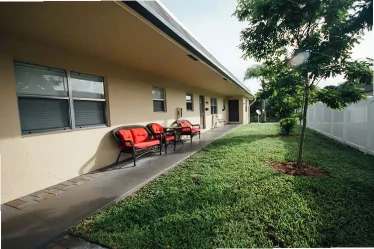 Lighthouse Recovery Institute — photo thumbnail 8