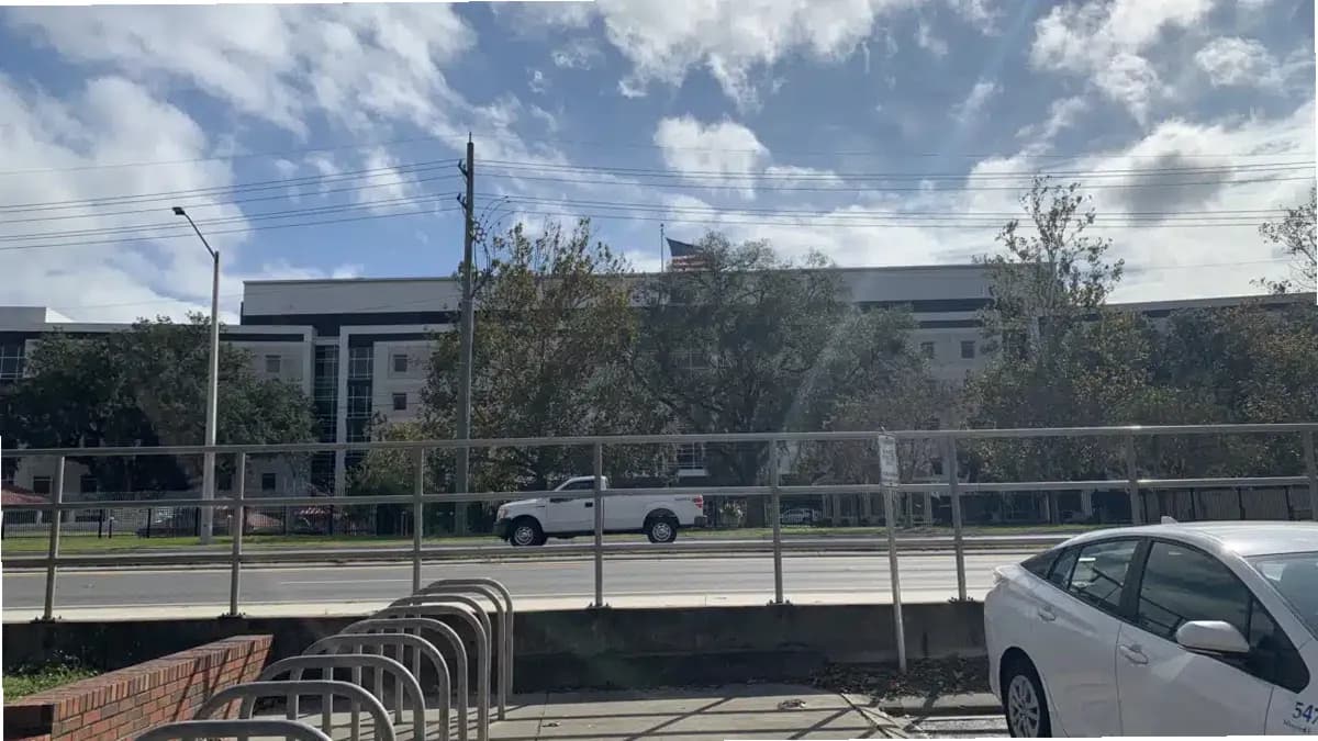 Malcolm Randall VAMC — photo thumbnail 9