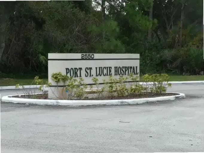 Port Saint Lucie Hospital — photo thumbnail 4