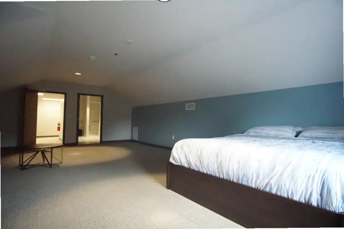 Recovery Unplugged Nashville — photo thumbnail 9