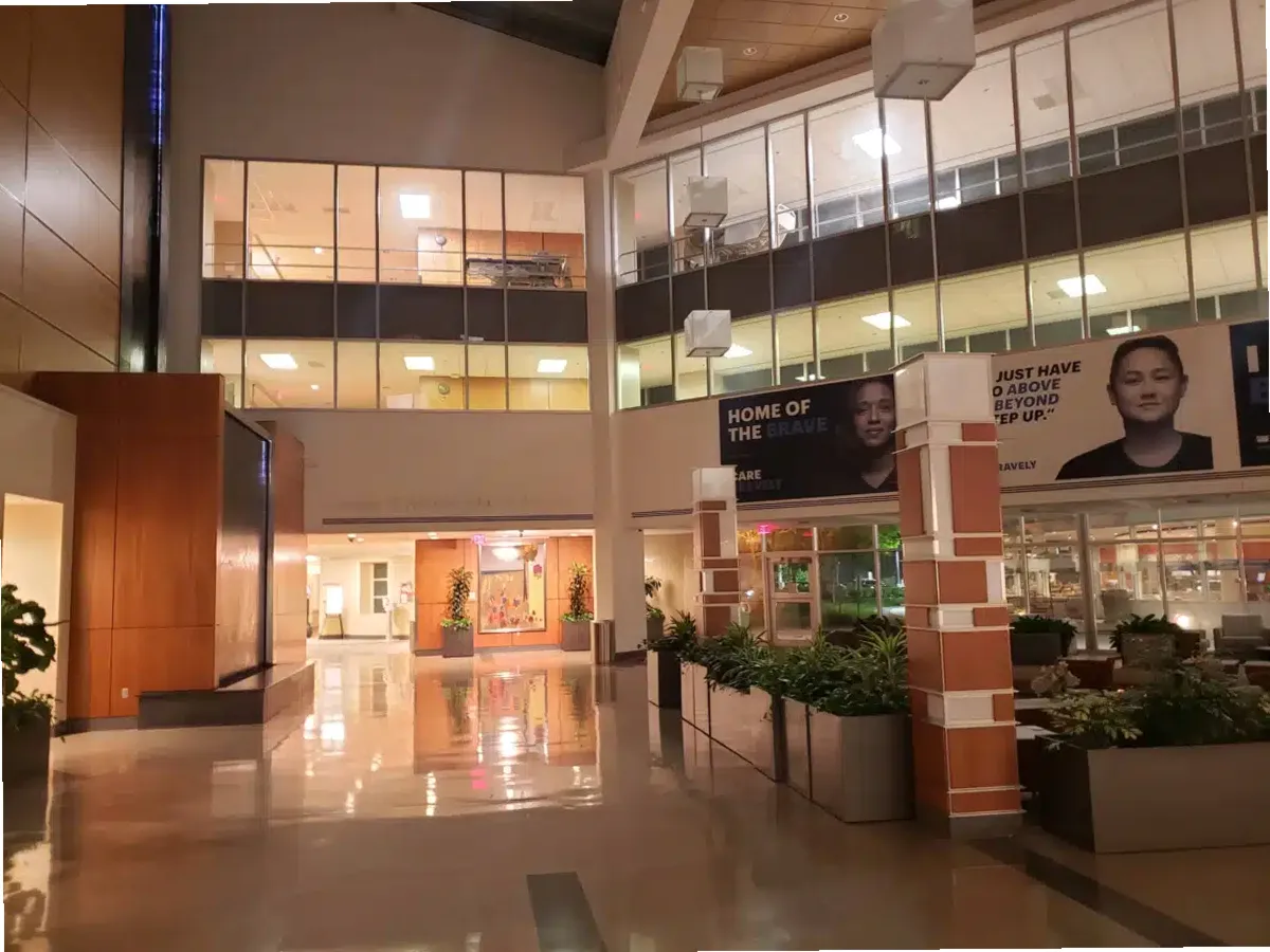 Sinai Hospital — photo thumbnail 3