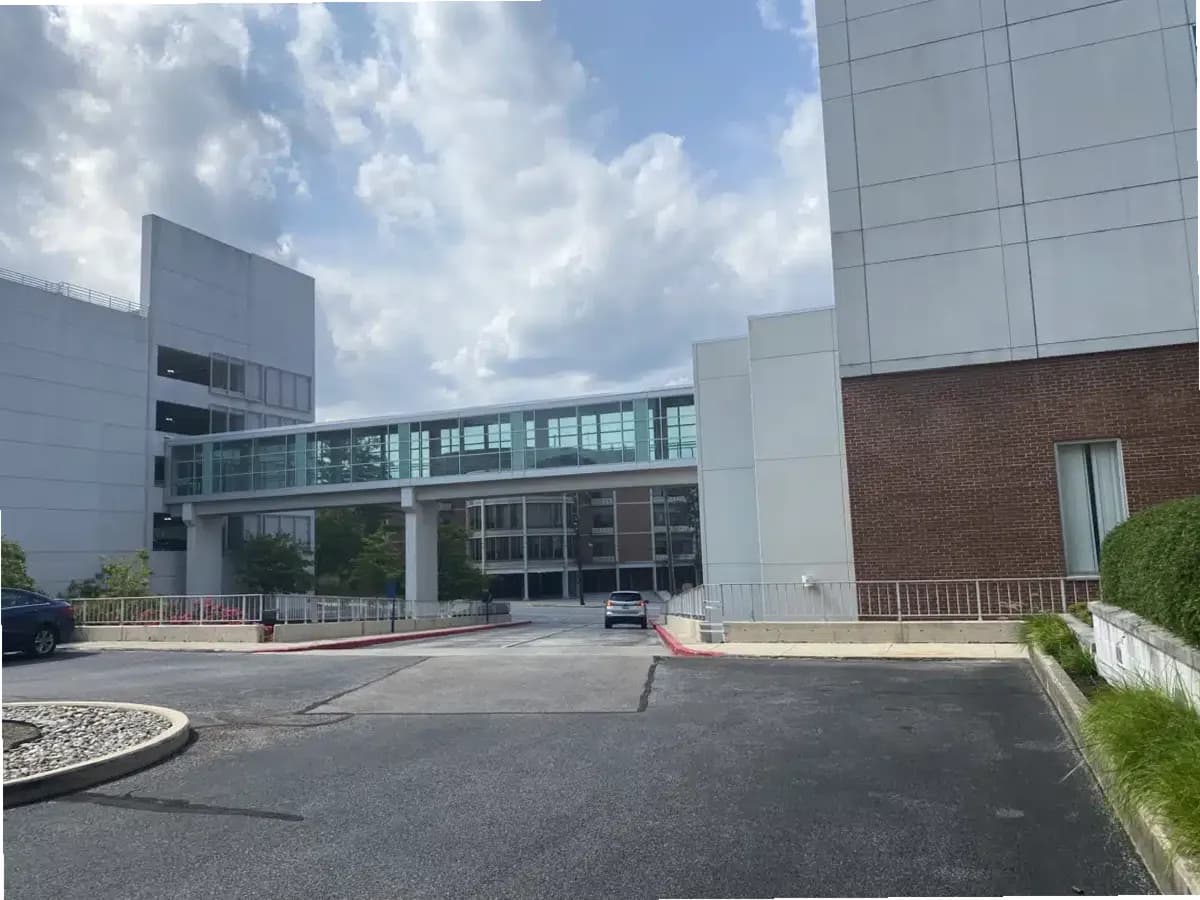 Sinai Hospital — photo thumbnail 9