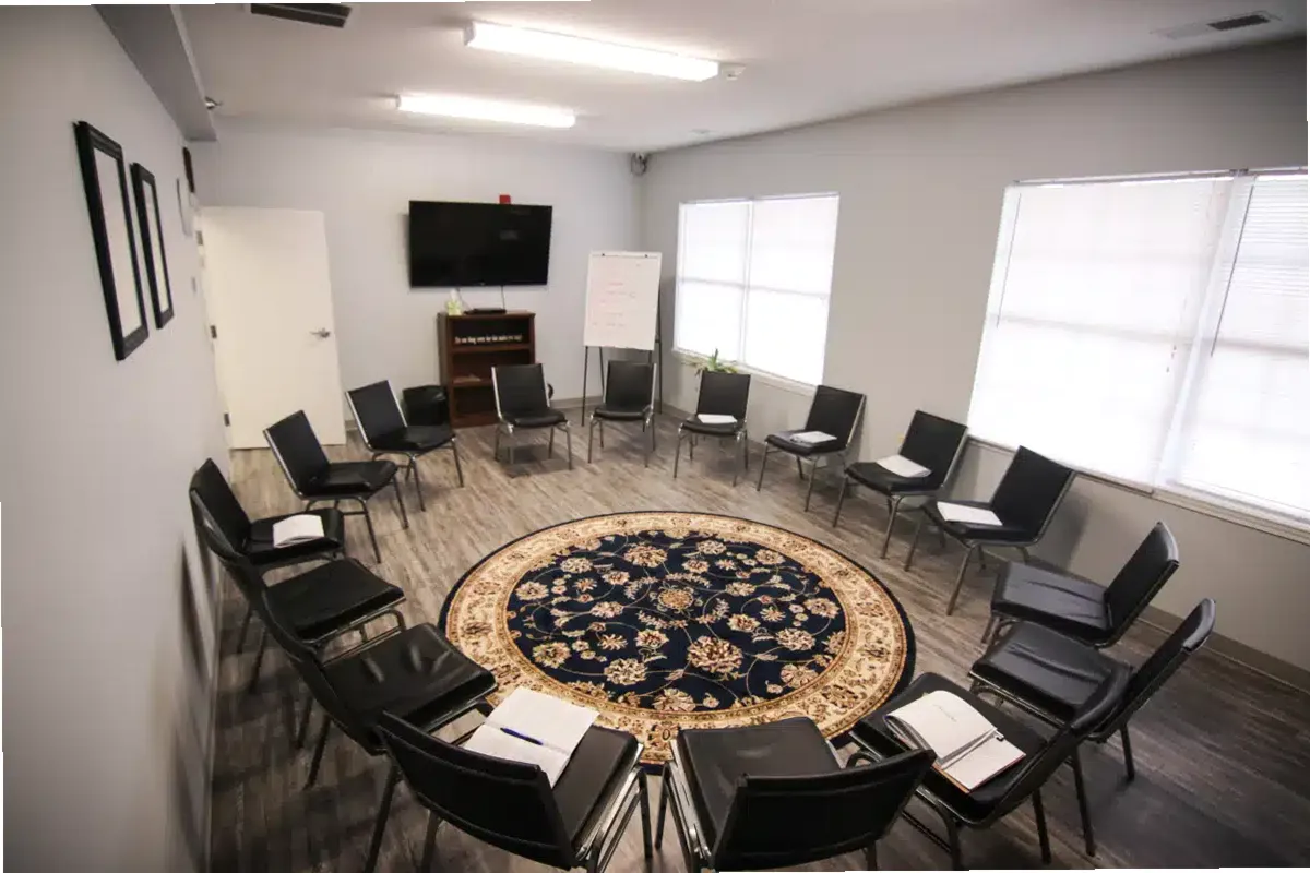 Stepworks Crowne Pointe — photo thumbnail 2