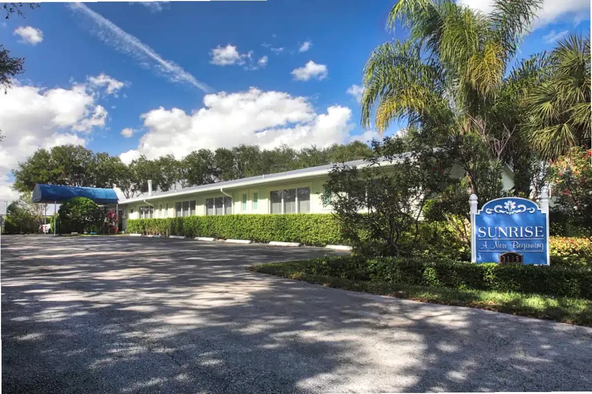 Sunrise Detoxification Center LLC — addiction treatment center in Lake Worth, FL