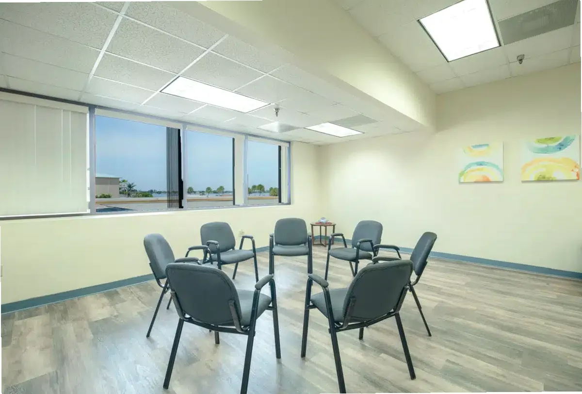 Tranquil Shores — photo thumbnail 10