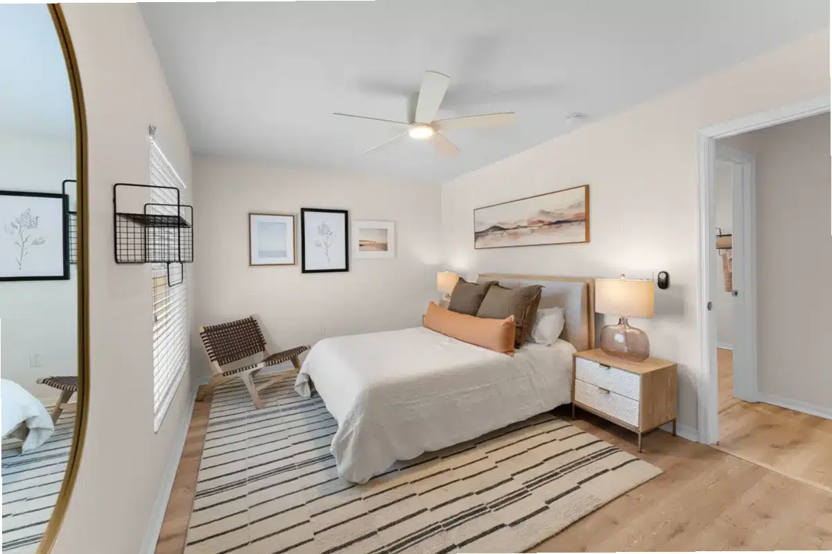 Tranquil Shores — photo thumbnail 2