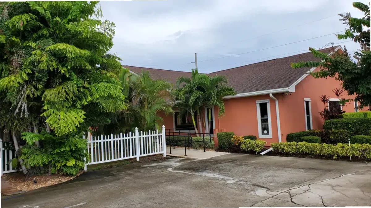 Treatment Centers of America LLC — photo thumbnail 5