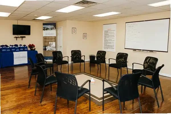 Twin Lakes Recovery Center — photo thumbnail 2