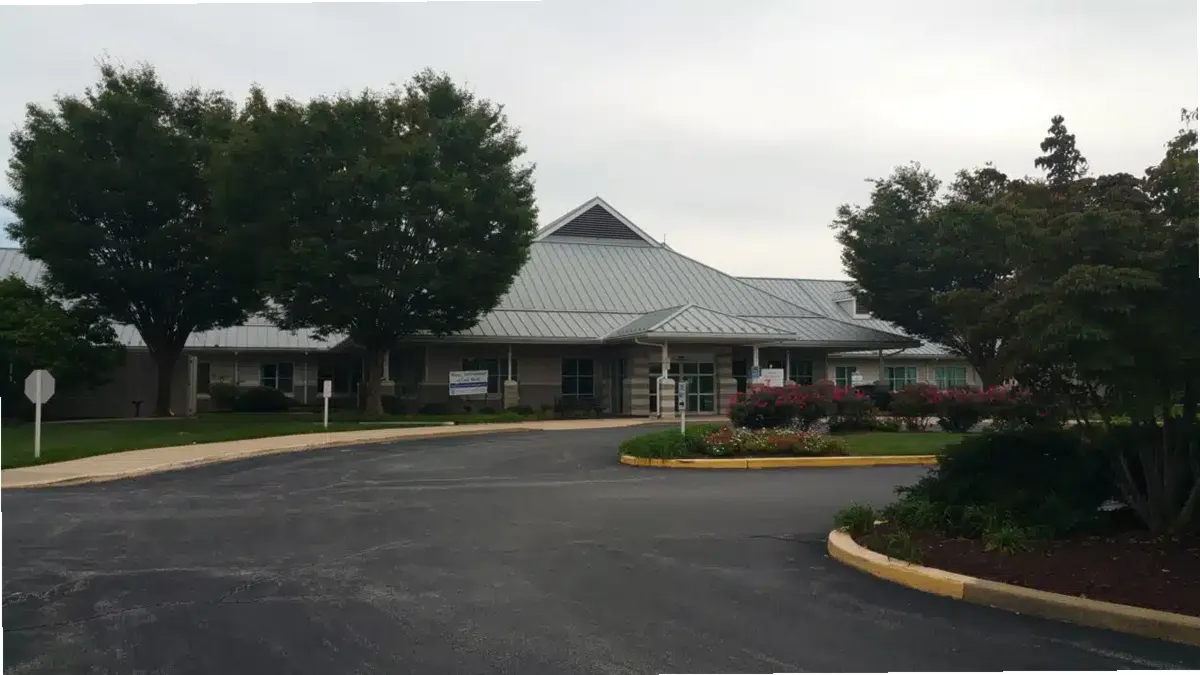 UHS of Dover LLC — photo thumbnail 6