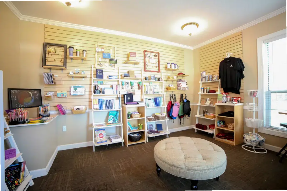 Williamsburg Place — photo thumbnail 10