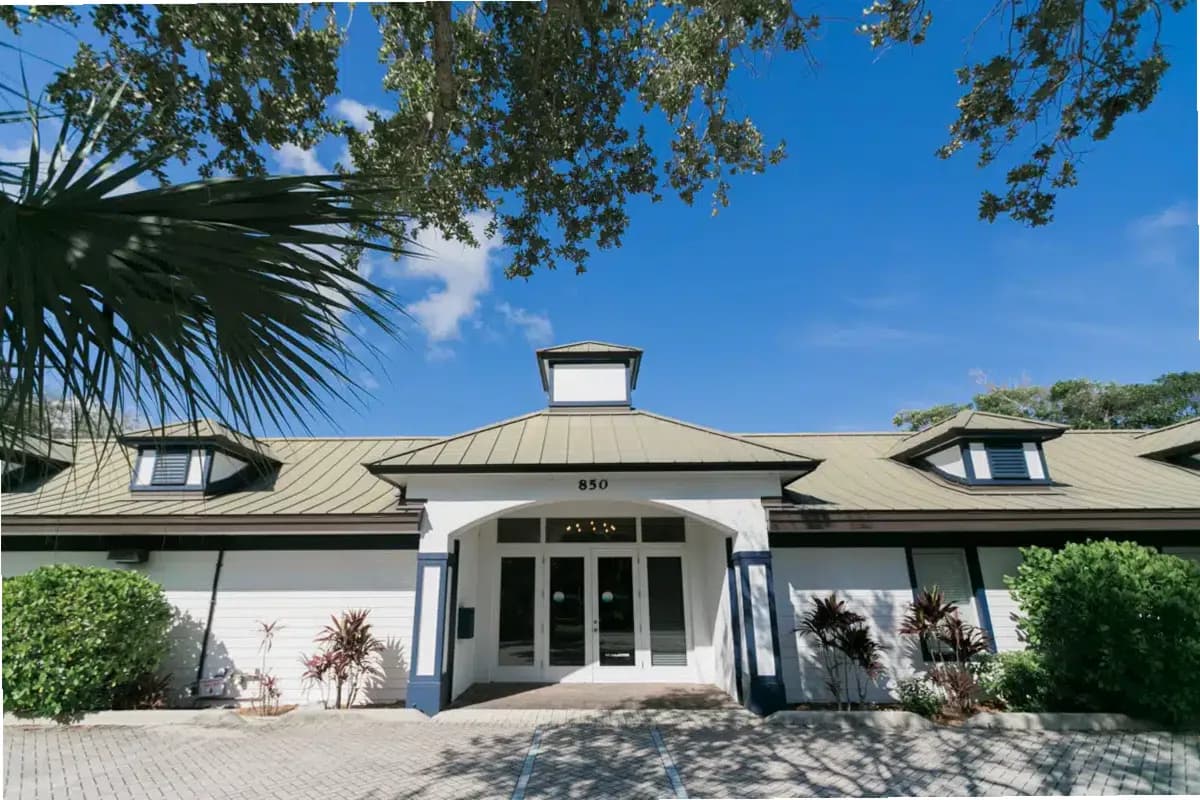 Voyage Recovery Center — addiction treatment center in Jupiter, FL